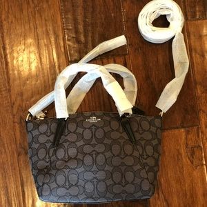 BNWT COACH crossbody